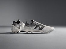 New Balance focitermékek