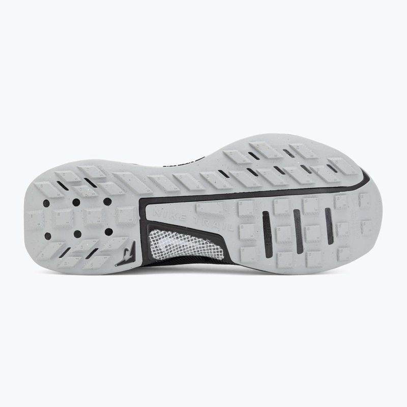 Női futócipő Nike Juniper Trail 3 black/wolf grey/photon dust/black 4
