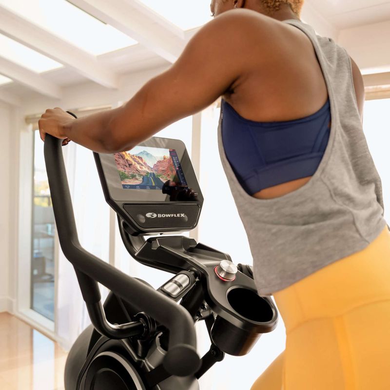 Ellipitikus tréner Bowflex BFX Max Trainer M9 black 10