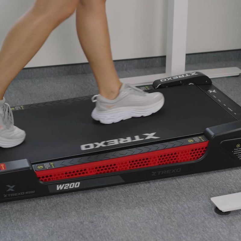 Elektromos futópad XTREXO Walking Pad W200 fekete 17